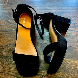 Torrid Black chunky heel sexy sandals in size 9.5 WW Brand spanking new